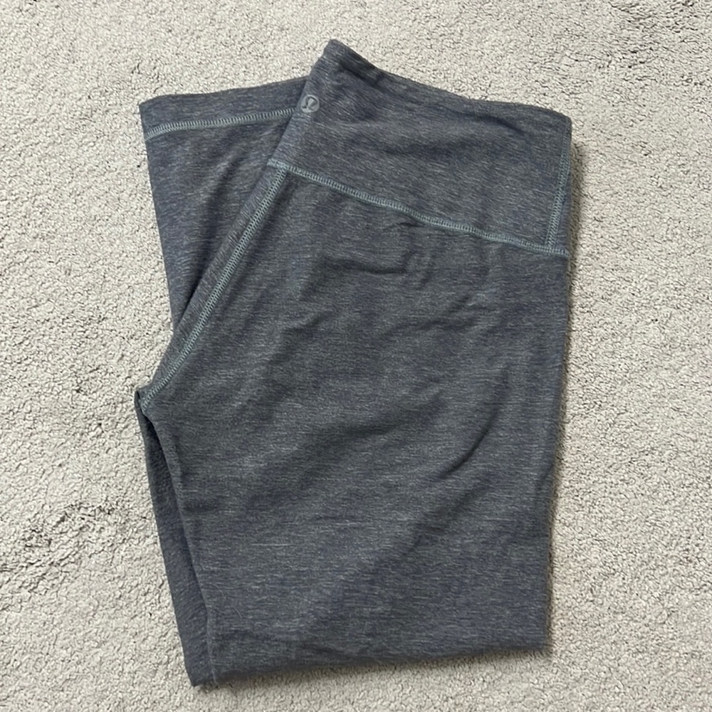 lululemon gray crop leggings sz 6